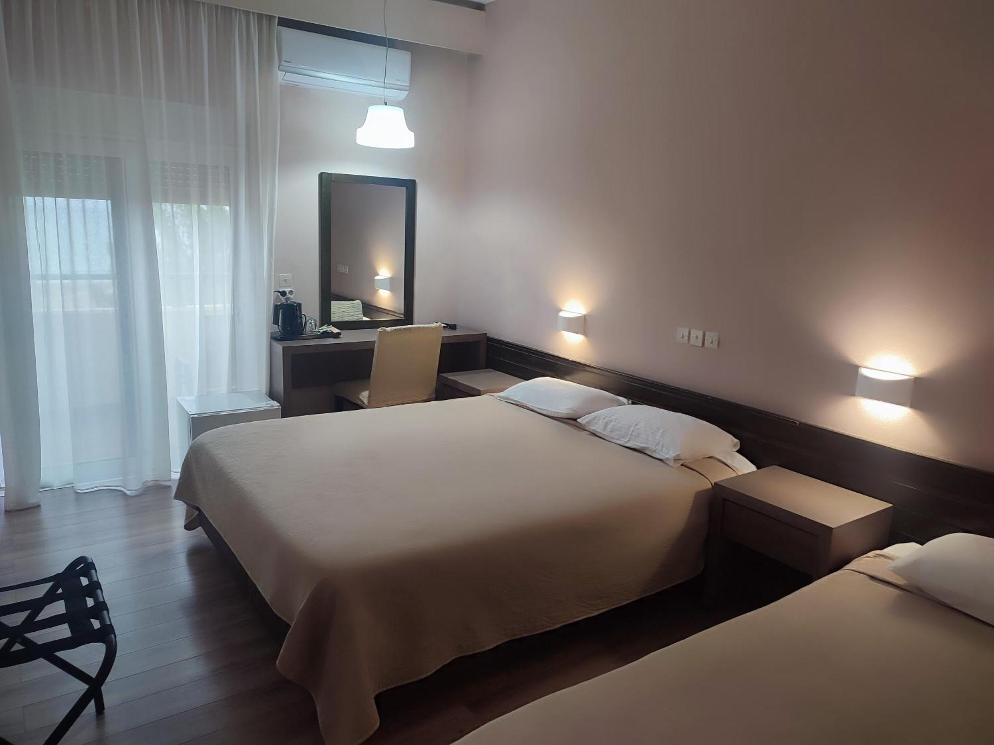 Plaza Hotel Alexandroupoli Esterno foto